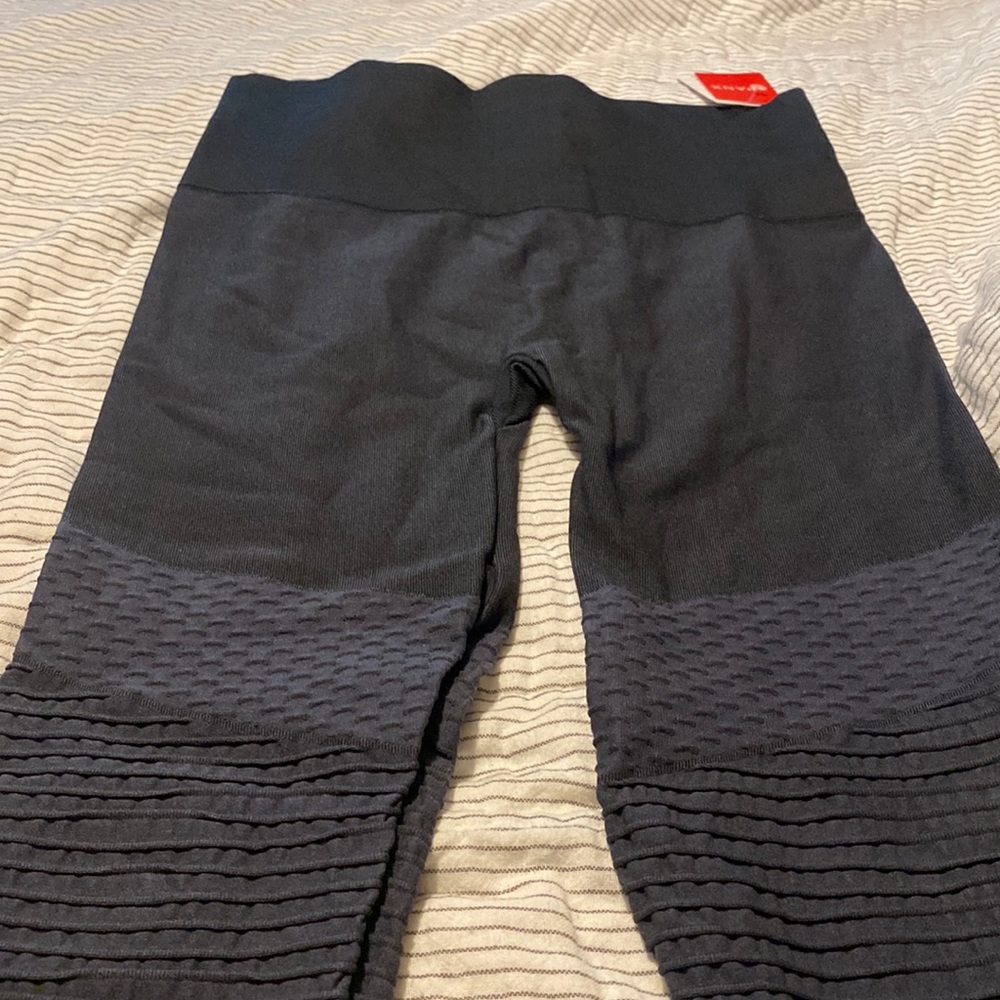 New with tags Spanx black leggings